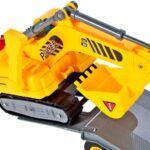 Tralas su ekskavatoriumi Tralas su ekskavatoriumi