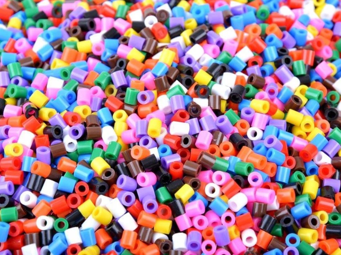 Klijuojami karoliukai 5000vnt. Klijuojami karoliukai 5000vnt.