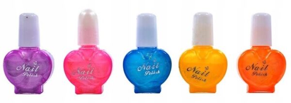 Nagų lako rinkinys su priedais Nagų lako rinkinys su priedais