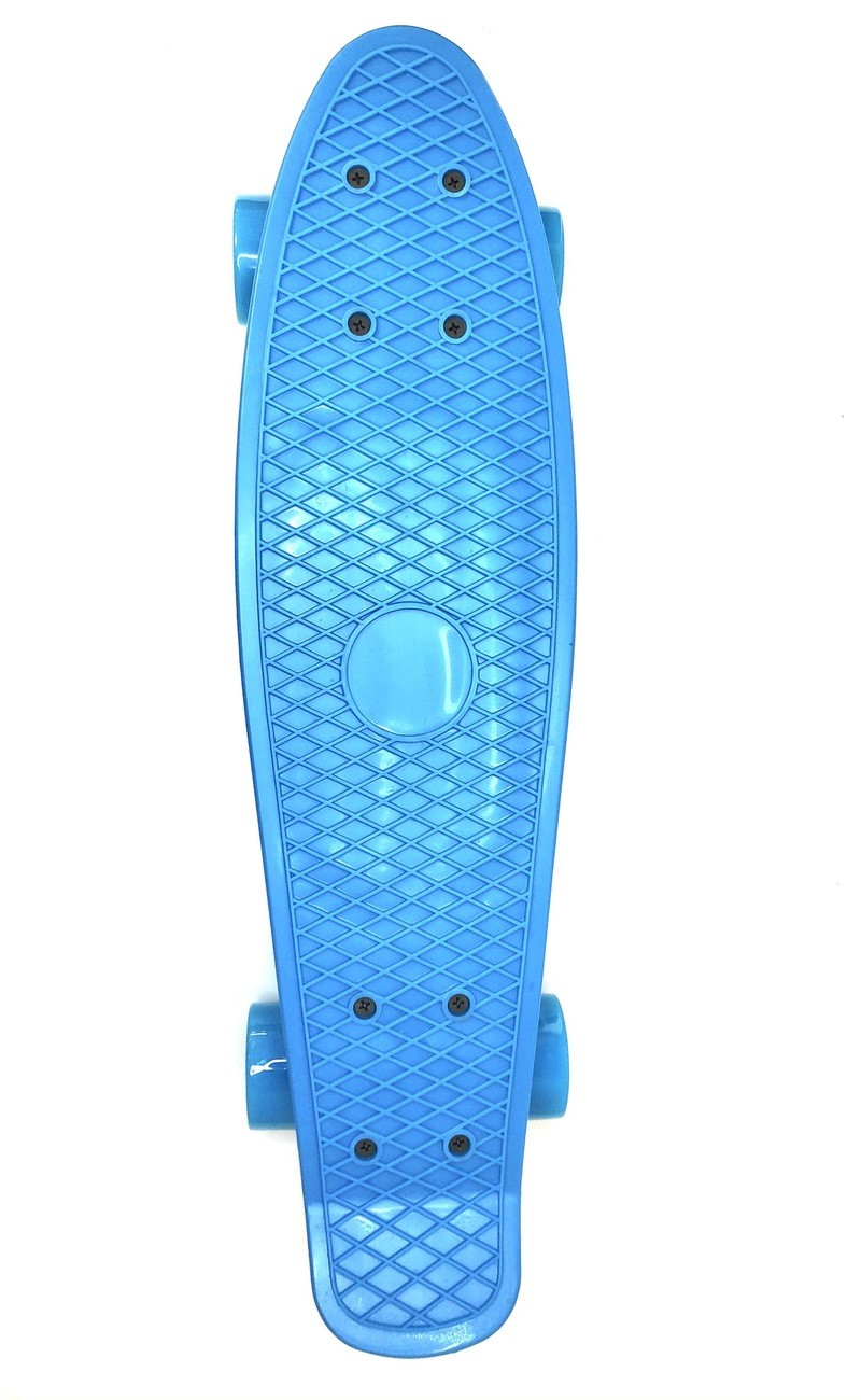 Penny board riedlentė šviečiančiais ratukais