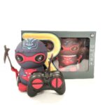 Ninja tipo robotas su valdymo pultu