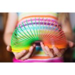 Žaislinė spyruoklė rainbow su šypsenėle