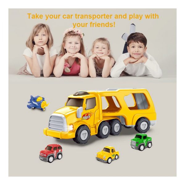 Vilkikas su mašinėlėmis ir lėktuvu Vilkikas su mašinėlėmis ir lėktuvu