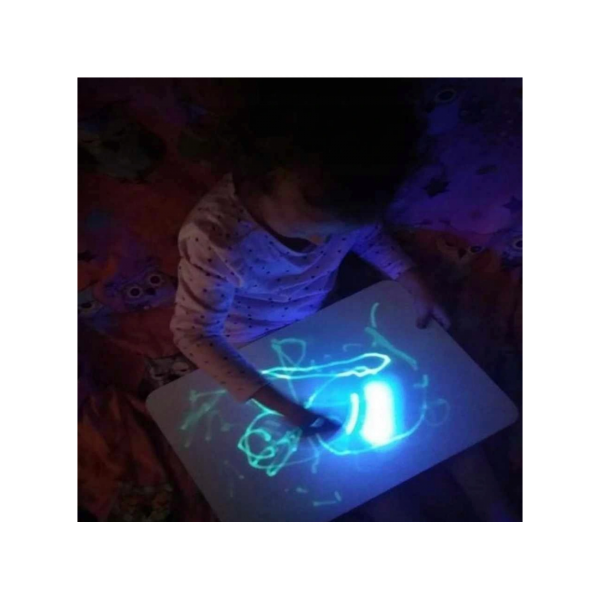 Magiška lenta piešimui su LED lempute A3 formato, su šviečiančiu rašikliu, raidžių formos