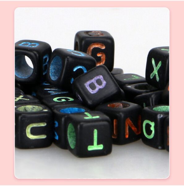 kvepianciu-karoliuku-rinkinys-5 kvepianciu-karoliuku-rinkinys-5