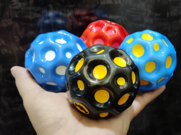 Aukštai-šokinėjantis-guminis-kamuolys-Bouncy-2 Aukštai-šokinėjantis-guminis-kamuolys-Bouncy-2