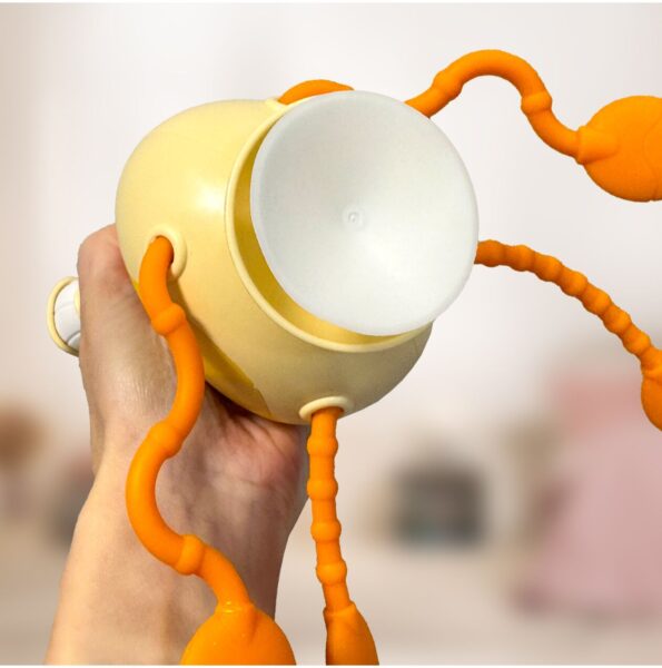 tampoma-zirafa-silikoninis-kramtukas-kudikiui-10 tampoma-zirafa-silikoninis-kramtukas-kudikiui-10