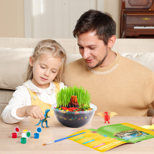 Dinozauru-terariumas-su-augancia-zolyte-6(1) Dinozauru-terariumas-su-augancia-zolyte-6(1)