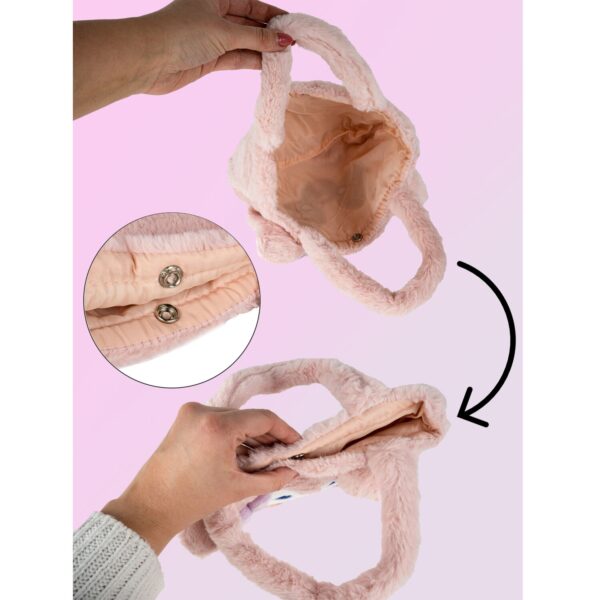 vaikiska-pliusine-rankine-kaciukas-6 vaikiska-pliusine-rankine-kaciukas-6