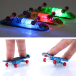 Mini-pirštų-riedlentė-LED-4 Mini-pirštų-riedlentė-LED-4