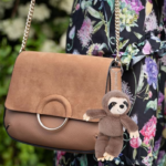 Pliušinis-pakabukas-Tinginys-3 Pliušinis-pakabukas-Tinginys-3