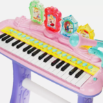 vaikiskas-pianinas-su-kedute-3 vaikiskas-pianinas-su-kedute-3