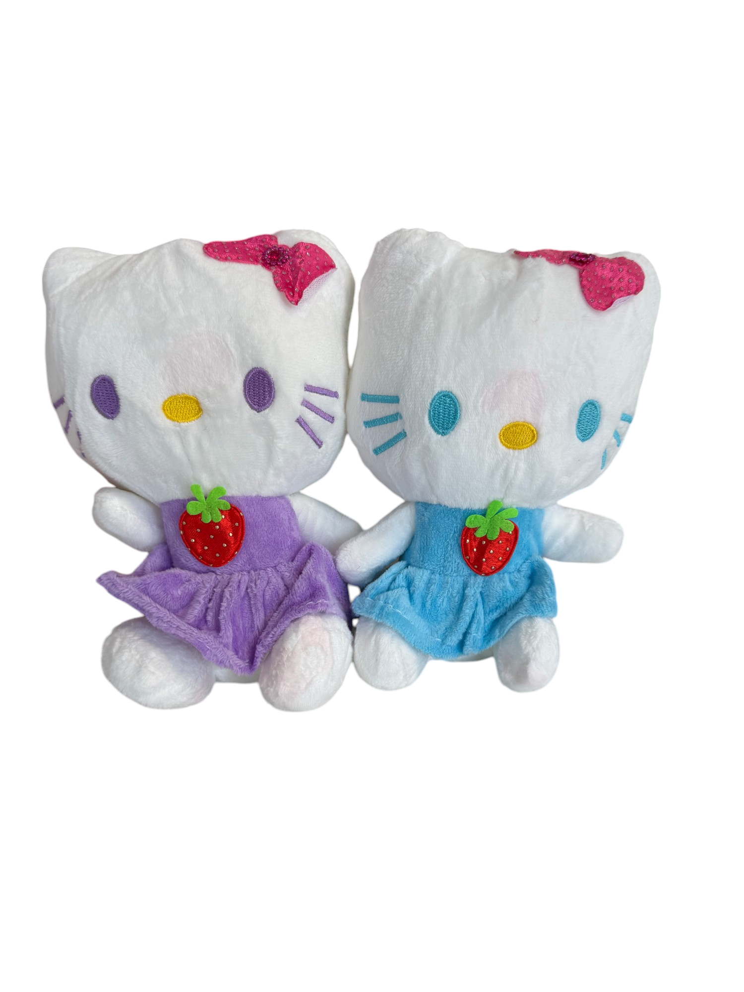 hello-kitty-pliusinis-zaislas-1-Photoroom