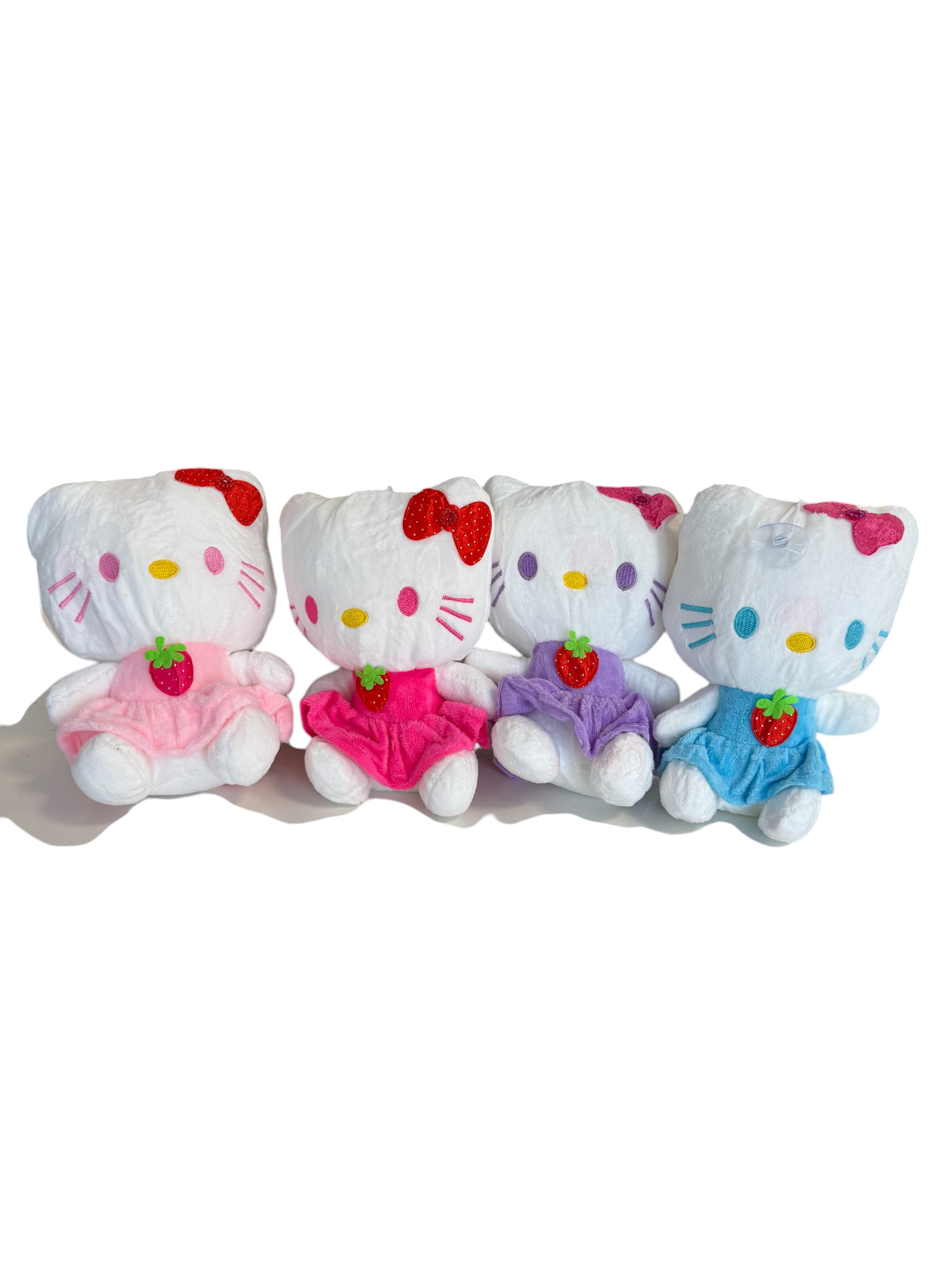 hello-kitty-pliusinis-zaislas-2-Photoroom