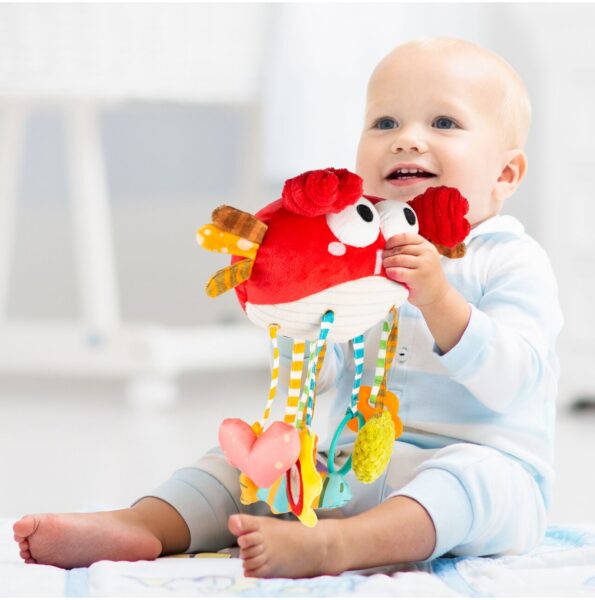 pakabinamas-krabas-barskutis-zaislas-kudikiui-2 pakabinamas-krabas-barskutis-zaislas-kudikiui-2