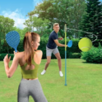 Lauko-žaidimas-raketės-su-kamuoliuku Lauko-žaidimas-raketės-su-kamuoliuku