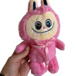 pliusinis_zaislas_labubu_2-Photoroom