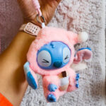 Pliušinis-Stitch-pakabukas-siurprizas-4