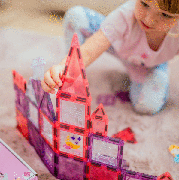 magnetinis-konstruktorius-pilis-su-piesimo-funkcija-78-detales-1 magnetinis-konstruktorius-pilis-su-piesimo-funkcija-78-detales-1